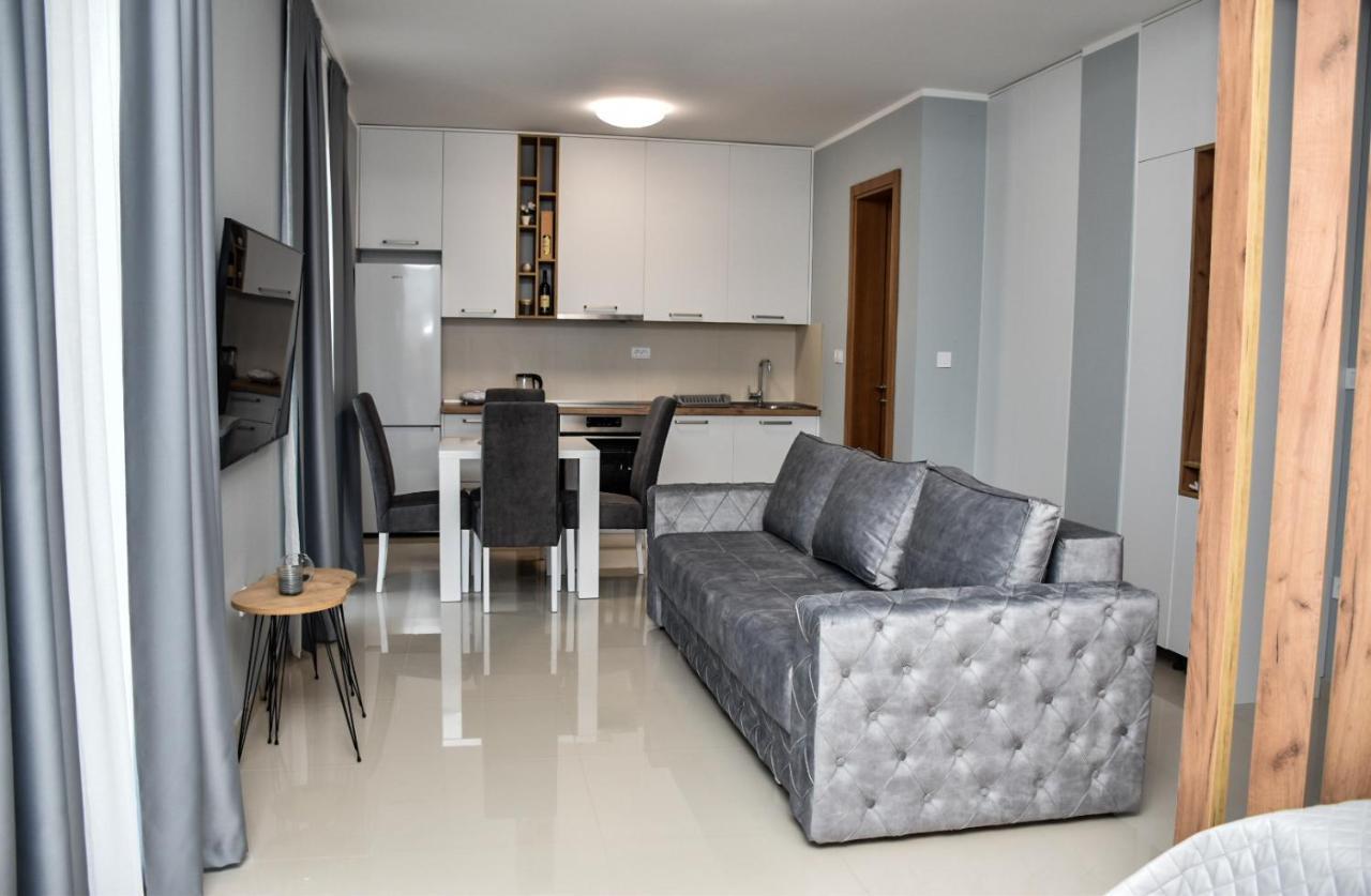 Apartments Sisevic Будва Екстериор снимка