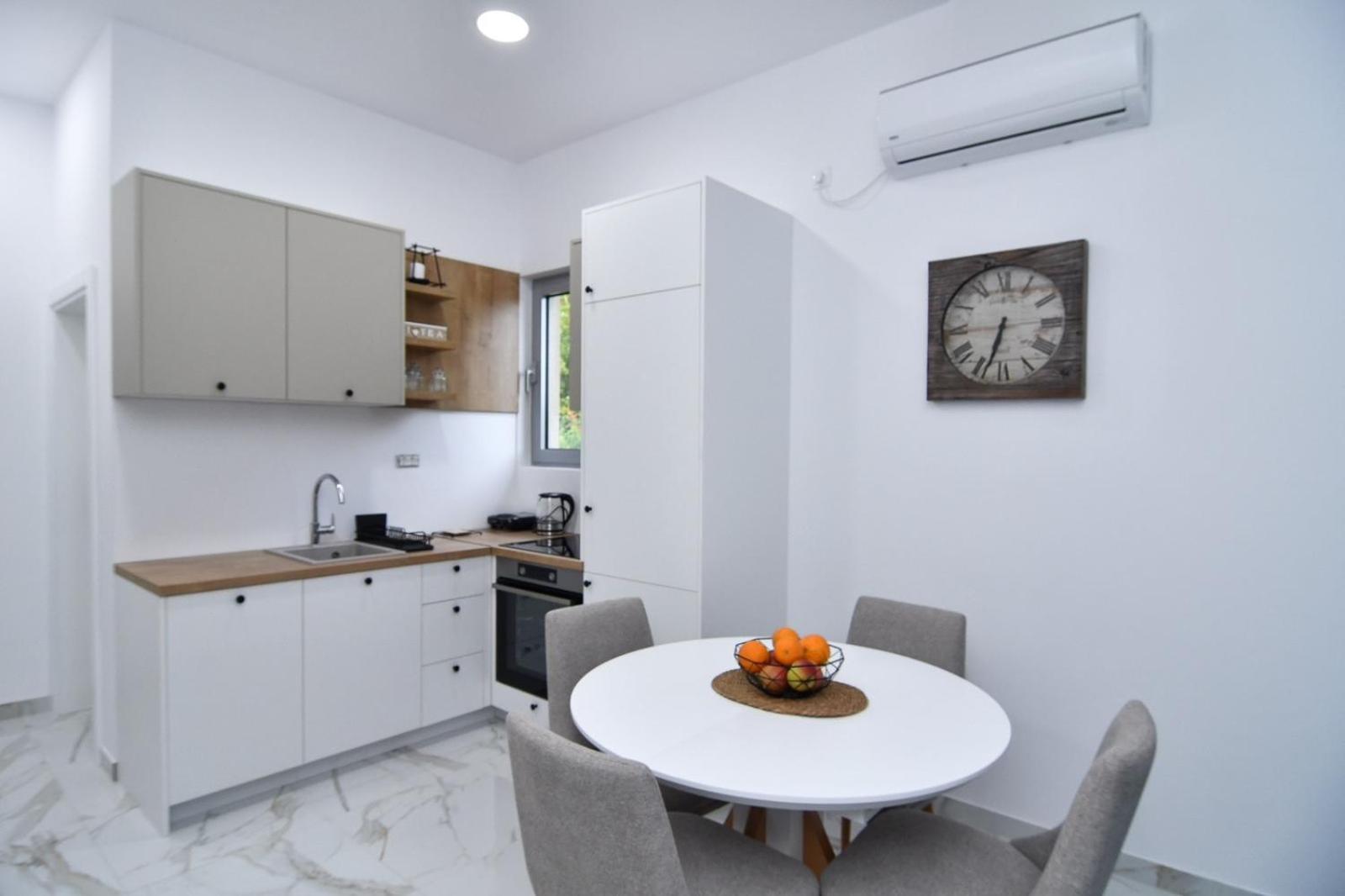 Apartments Sisevic Будва Екстериор снимка