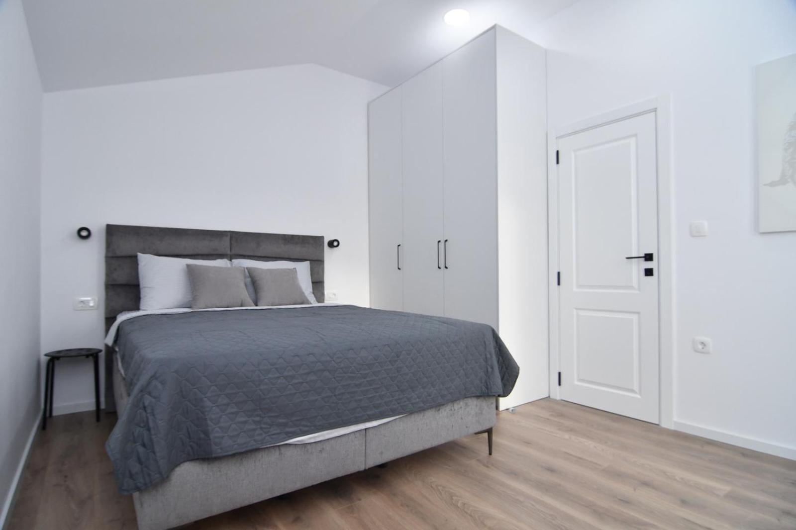 Apartments Sisevic Будва Екстериор снимка